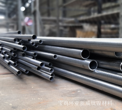 钛管的收缩行为是怎样变化的？